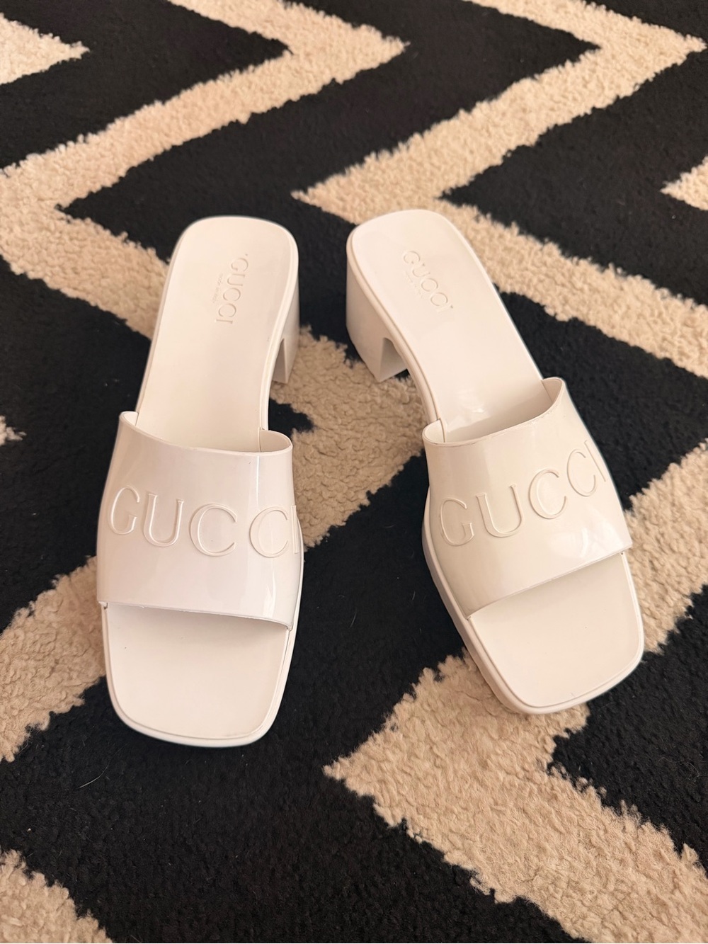 Gucci Off White Rubber Logo Embossed Mule Slide Sandals size 40 EU